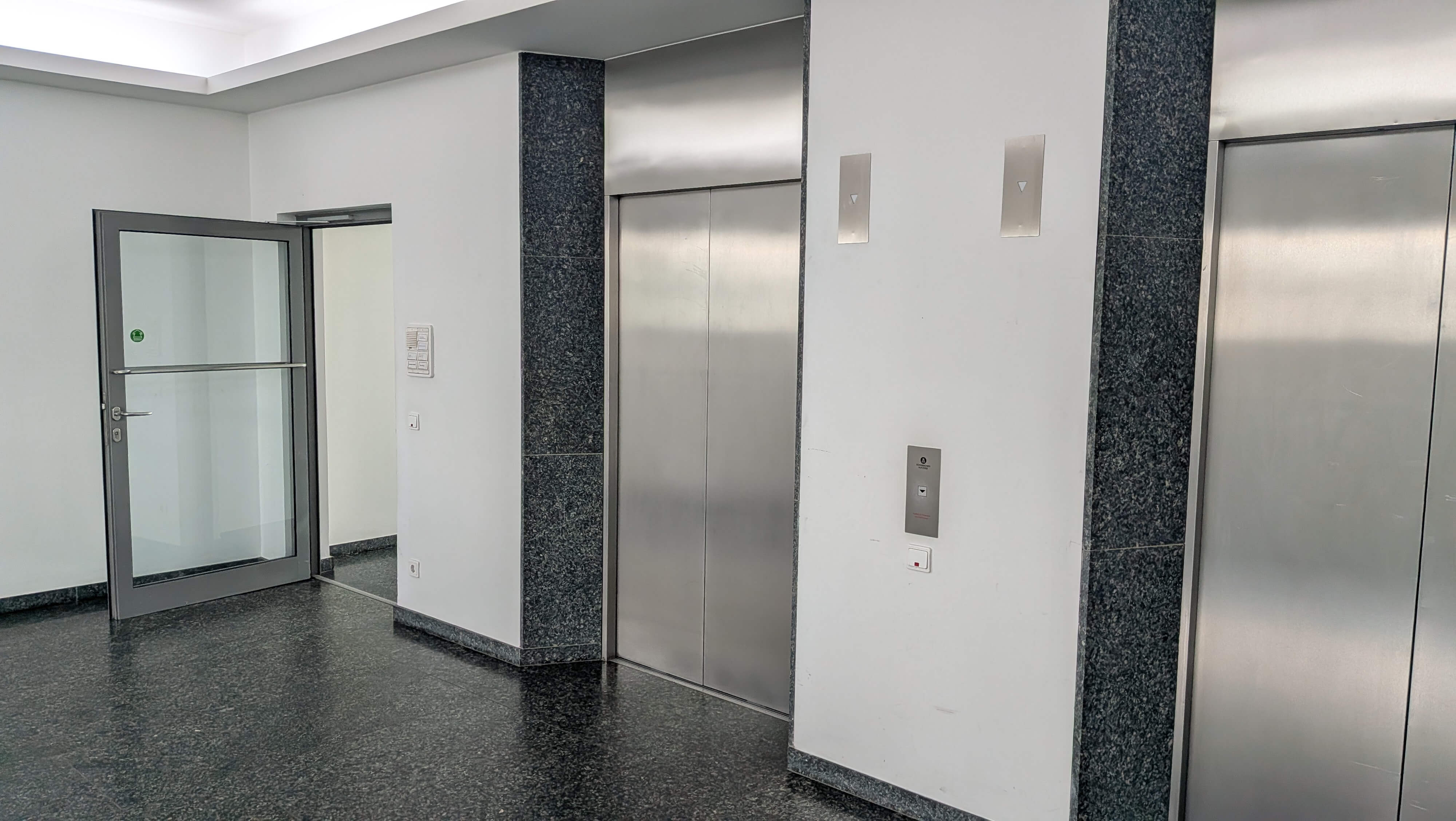 Maisonette Wohnung MP5 – Aufzug