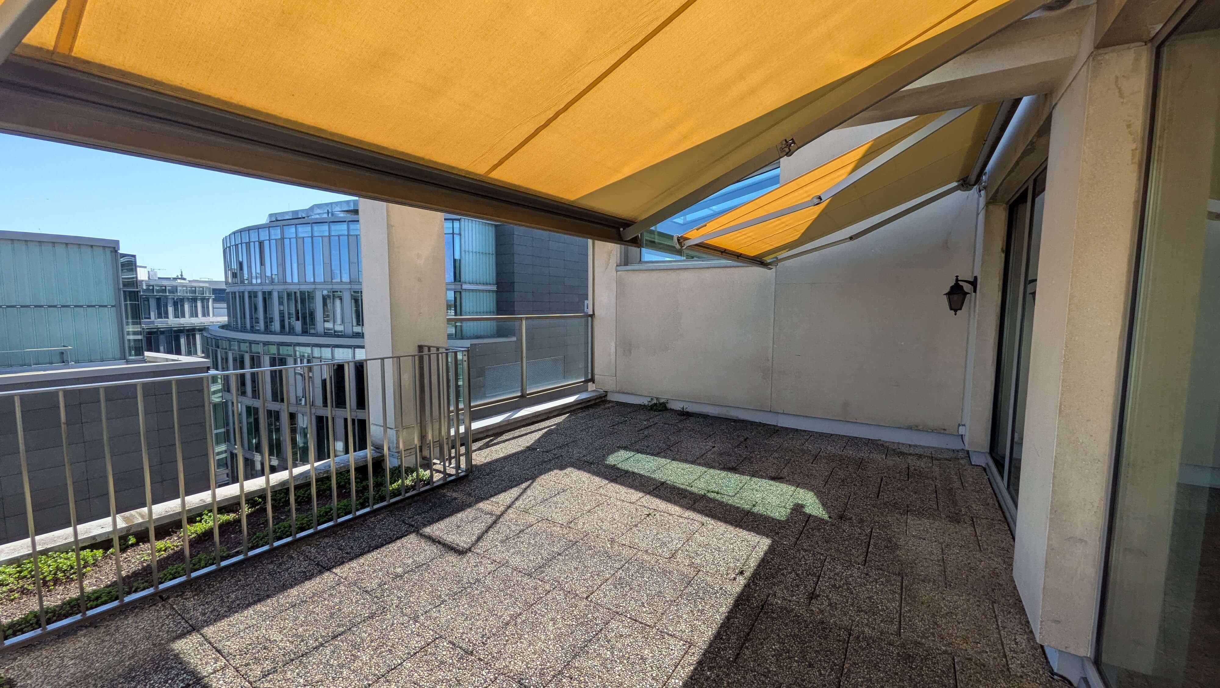 Maisonette Wohnung MP5 – Terasse Markise