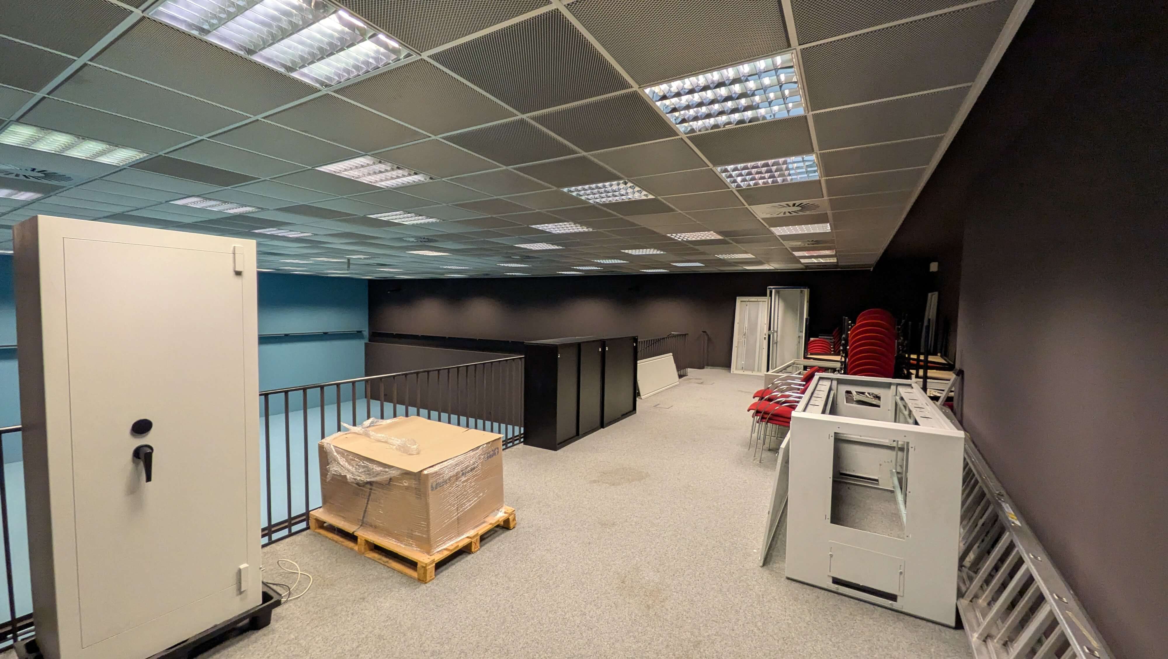 Vielseitige Galerie-Ebene für Technik oder Catering